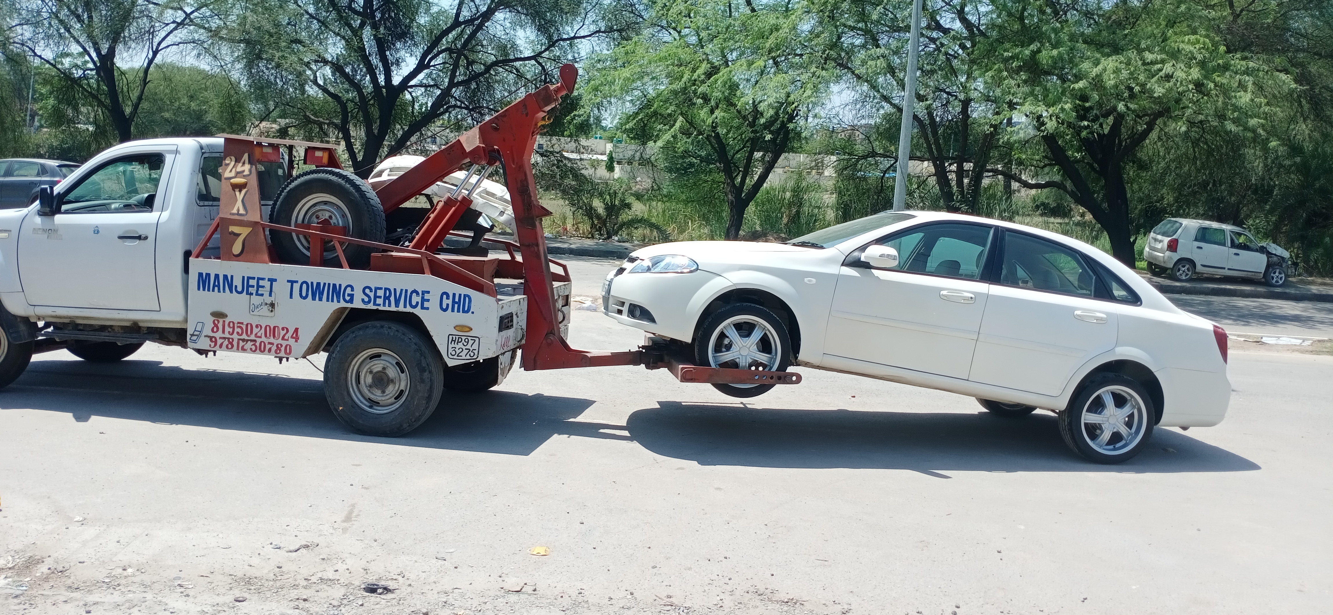 Car Towing Service In Zirakpur  | Manjeet Towing Services | Best Car Towing Service In Zirakpur, 7 Top Car Towing Service In Zirakpur, 24 Hour Car Towing Service In Zirakpur, Car Towing Service near me, Car Tochan Service In Zirakpur  - GL100378